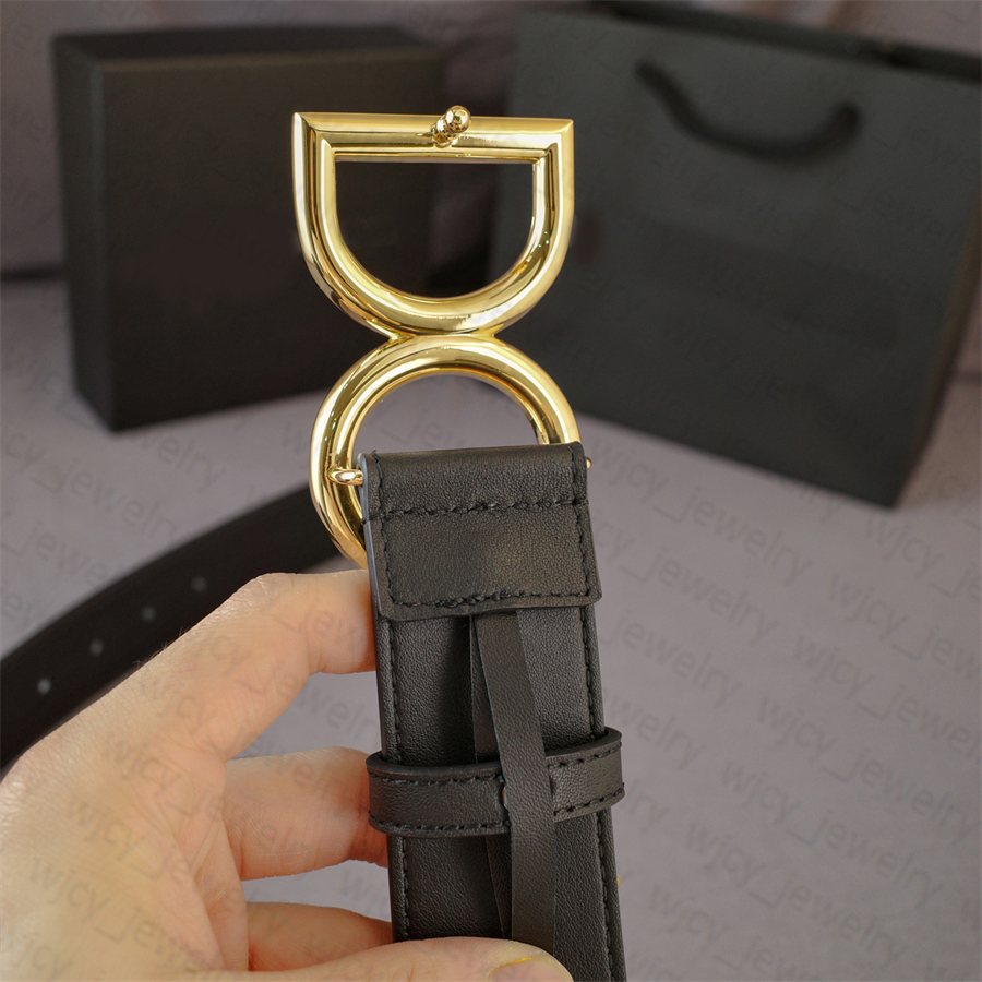 Classic Designer Mens Belt Width 4CM Genuine Leather Belts for Man Woman Smooth Buckle Gold Sliver Cowhide Letter Design