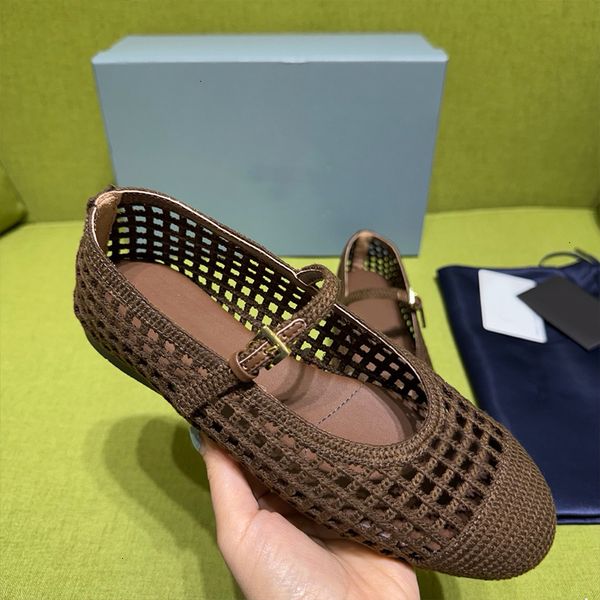 High Quality Crochet Ballet Flats Women Designer Knit Shoes Ladies Hollow Out Woven Mesh Flat Sandals Square Toe Metal Triangle Mary Jane Walking Shoes 1138